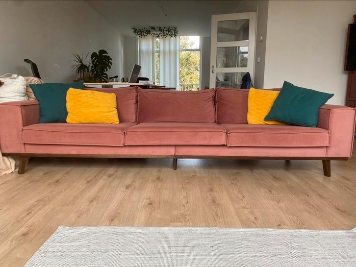 Big velvet sofa, Huis en Inrichting, Banken | Bankstellen, Zo goed als nieuw, Rechte bank, Vierpersoons of meer, 150 tot 200 cm