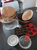 Diverse Keuken Benodigdheden - Manden, Vormen, Schalen, Ophalen, Gebruikt