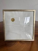 Vintage fotolijstje Jyden metalen rand en bol glas 19*19., Ophalen of Verzenden