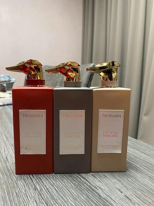 Trussardi Passeggiata, Via della Spiga, Aperitivo Milanese, Sieraden, Tassen en Uiterlijk, Uiterlijk | Parfum, Zo goed als nieuw