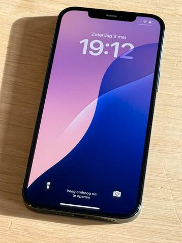 Prachtige iPhone 12 Pro Max Blue 256GB, met 100% batterij! beschikbaar voor biedingen