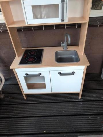 Ikea kinder keuken met keuken spulletjes en boodschapjes beschikbaar voor biedingen