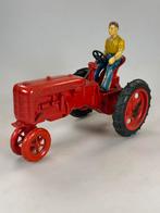 Vintage Jouef Farmall tractor 1/12, Verzenden