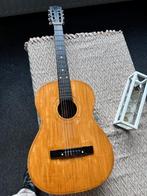 Klassiek gitaar met nieuwe snaren, Muziek en Instrumenten, Snaarinstrumenten | Gitaren | Akoestisch, Ophalen, Gebruikt, Klassieke of Spaanse gitaar