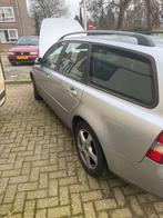 In onderdelen Volvo V50 2.4 170PK 2006 Grijs, Ophalen, Gebruikt, Volvo