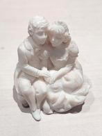 Vintage Italiaans miniatuur albast beeldje Romeo en Julia, Verzamelen, Verzenden, Zo goed als nieuw, Mens