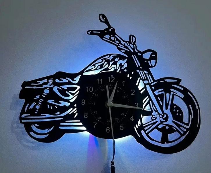 motorfiets klok met ingebouwde LED verlichting., Verzamelen, Merken en Reclamevoorwerpen, Nieuw, Lichtbak of (neon) lamp, Ophalen of Verzenden