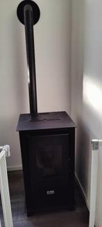 pelletkachel zwart 6 kw, Huis en Inrichting, Kachels, Gebruikt, Overige brandstoffen, Ophalen of Verzenden, Pelletkachel