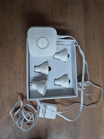 Hue Bridge + 4 GU10 Color Spots (350lm) beschikbaar voor biedingen