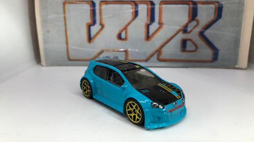 14 vw Volkswagen Golf 5 Gti Hot Wheels Hotwheels VAVB zgan, Hobby en Vrije tijd, Modelauto's | Overige schalen, Zo goed als nieuw