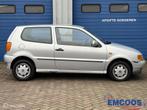 Volkswagen Polo 1.6 * Automaat * Elekt. Ramen *, Gebruikt, 4 cilinders, Origineel Nederlands, Bedrijf
