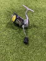 Sale! Nieuwe Daiwa Crossfire 3000 molen + gevlochten lijn, Watersport en Boten, Ophalen of Verzenden, Nieuw, Molen