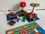 Lego Minecraft 21129 The Mushroom Island, Ophalen of Verzenden, Zo goed als nieuw, Complete set, Lego