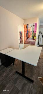 Mooi wit bureau met ladeblok. Gekocht bij Hahebo, Huis en Inrichting, Ophalen, Zo goed als nieuw