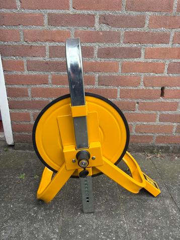 HBM Wielklem  beschikbaar voor biedingen