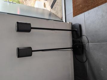 2 Sonos 1 speakers + standaarden beschikbaar voor biedingen