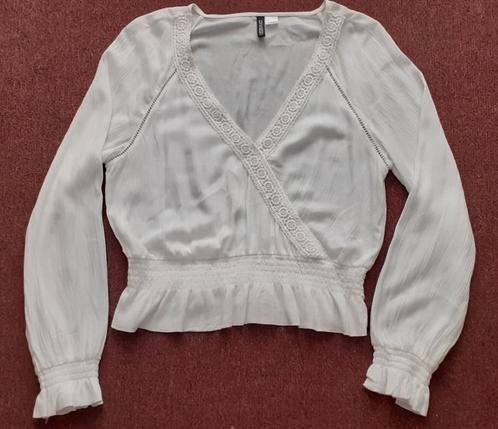 BLOUSE - OFF WHITE - DIVIDED, HenM - 40 - NIEUW!, Kleding | Dames, Blouses en Tunieken, Nieuw, Maat 38/40 (M), Wit, Ophalen of Verzenden