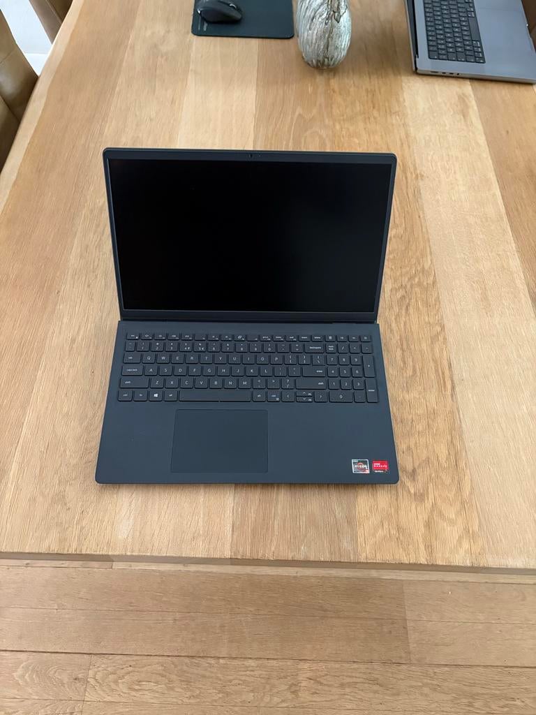Dell Laptop - AMD Ryzen 5, Computers en Software, Windows Laptops, Met videokaart, 2 tot 3 Ghz, 8 GB, Ophalen of Verzenden