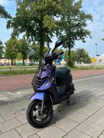 Piaggio zip 80cc. 2017 full option, Fietsen en Brommers, Scooters | Piaggio, Ophalen, Maximaal 45 km/u, Zip, Zo goed als nieuw