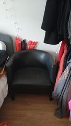 small black armchair, imitation leather armchair, Ophalen, Gebruikt, Metaal, Minder dan 50 cm