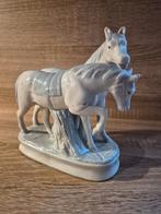Porseleinen beeld 2 paarden delfts blauw, Verzamelen, Beelden en Beeldjes, Ophalen of Verzenden, Zo goed als nieuw, Dier