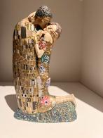 Gustav Klimt De Kus Beeld, 19cm hoog, Ophalen of Verzenden