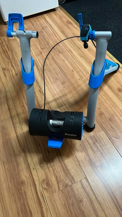 Tacx booster T2500 fietstrainer, Sport en Fitness, Wielrennen, Zo goed als nieuw, Overige typen, Ophalen