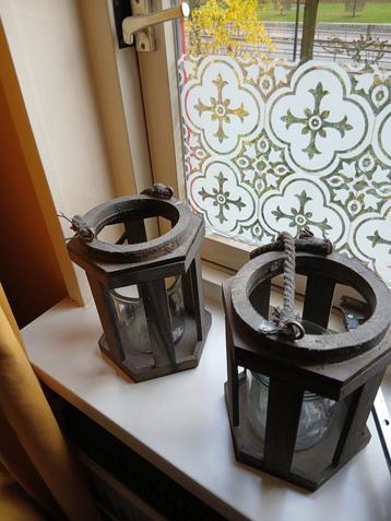 Houten Kandelaars (2 stuks) beschikbaar voor biedingen