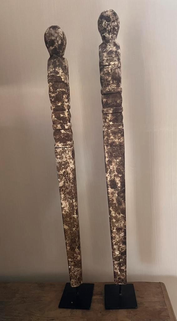 Papoea houtsnijwerk authentiek sober interieur tip, Huis en Inrichting, Woonaccessoires | Zuilen en Pilaren, Zo goed als nieuw