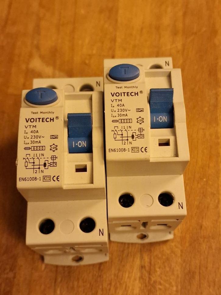 Voitech aardlekschakelaar VTM,  1st beschikbaar, Doe-het-zelf en Verbouw, Elektra en Kabels, Zo goed als nieuw, Overige typen