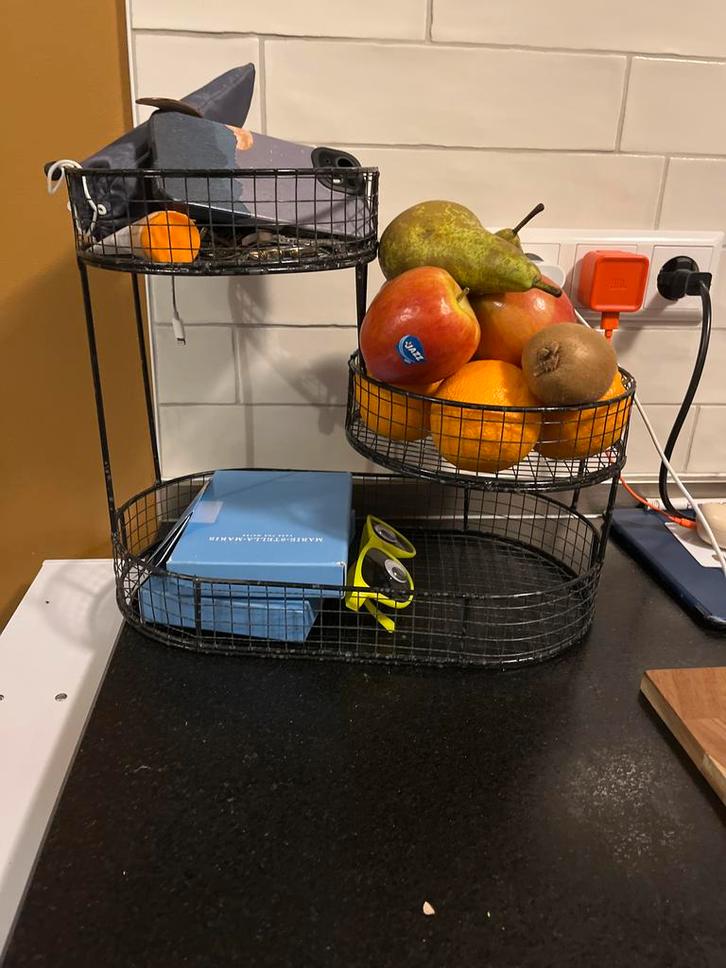 Drie laags fruitschaal in perfecte staat, Huis en Inrichting, Woonaccessoires | Etagères, Zo goed als nieuw, Ophalen