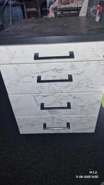 Zwart ladeblok met marble wrap, Ophalen