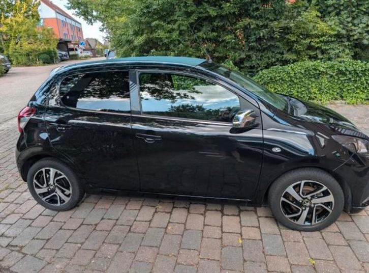 Peugeot 108 sloopauto diverse onderdelen beschikbaar, Auto-onderdelen, Carrosserie en Plaatwerk, Motorkap, Peugeot, Ophalen