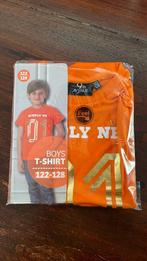 Oranje t-shirt Koningsdag 122/128, Nieuw, Jongen, Ophalen of Verzenden, Shirt of Longsleeve
