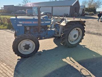 Ford 3000 4wd beschikbaar voor biedingen