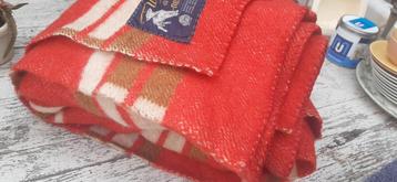 Woolly, echte Vintage  deken zuiver scheerwoppp beschikbaar voor biedingen
