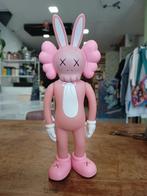 Kaws pink bunny vinyl art toy 25 cm bearbrick, Ophalen of Verzenden, Zo goed als nieuw