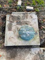 Waterput Deksel - Beton met Metalen Luik, Ophalen, Gebruikt, Handmatig, Overige typen