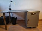 Houten tienerbureau kleur grijs., Ophalen, Gebruikt, Bureau