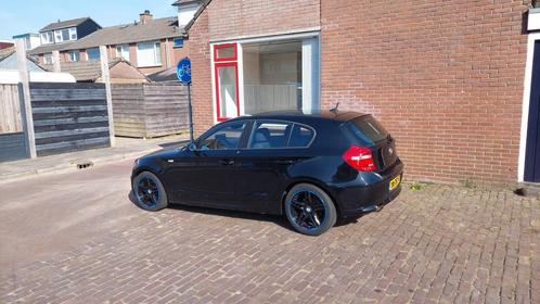 BMW 1-Serie 1.6 116I 5DR 2008 Zwart, Auto's, BMW, Particulier, 1-Serie, Benzine, B, Hatchback, Handgeschakeld, Geïmporteerd, Zwart