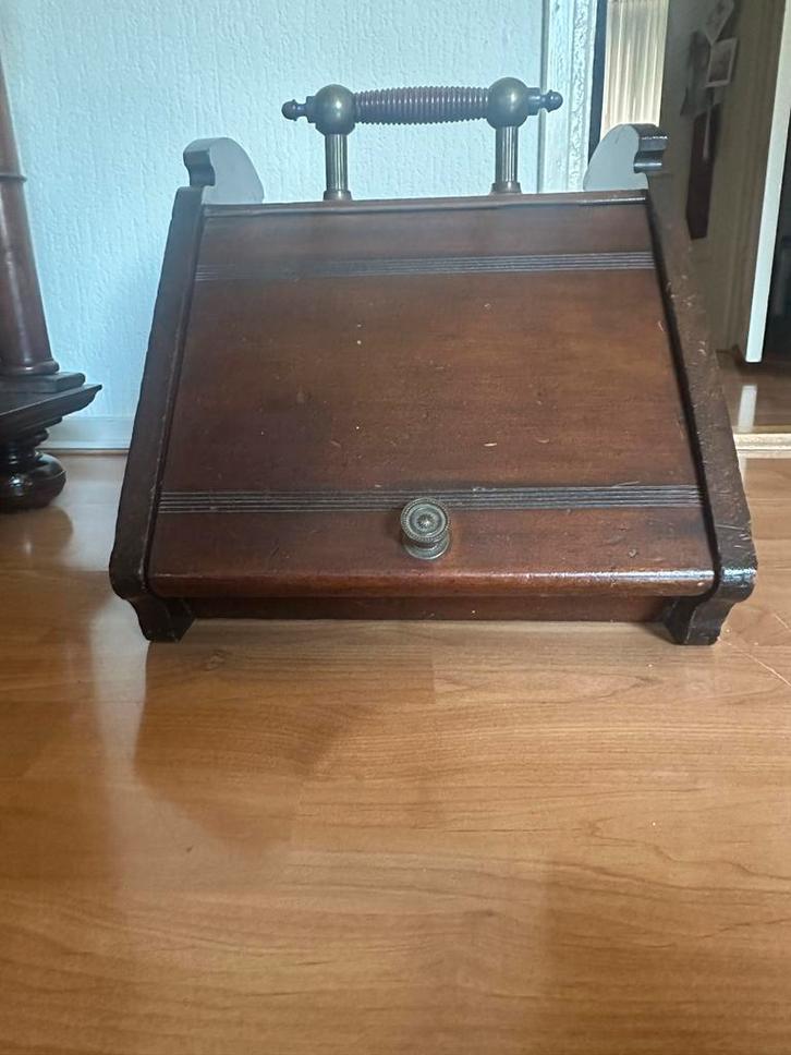 T.e.a.b. Antieke houten kolenkit met uitneembare bak, Antiek en Kunst, Antiek | Woonaccessoires, Ophalen