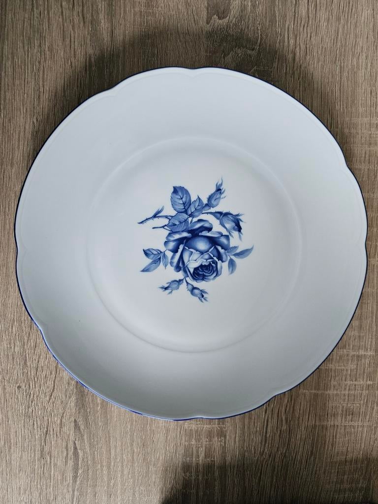 Seltmann Weiden Bavaria bord met rozenmotief 26,5 doorsnee, Antiek en Kunst, Antiek | Schalen, Ophalen of Verzenden