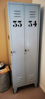 Industriële vintage locker uit fabriek, Huis en Inrichting, Kasten | Lockerkasten, Ophalen, Zo goed als nieuw