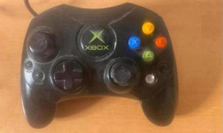 Xbox original controller minder mooie staat, Spelcomputers en Games, Games | Xbox Original, Zo goed als nieuw, Avontuur en Actie