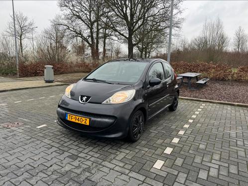 Nette Peugeot 107 AUTOMAAT - APK 05/2025, Auto's, Peugeot, Particulier, Airbags, Airconditioning, Centrale vergrendeling, Radio