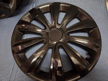 Wieldoppen 15 inch beschikbaar voor biedingen