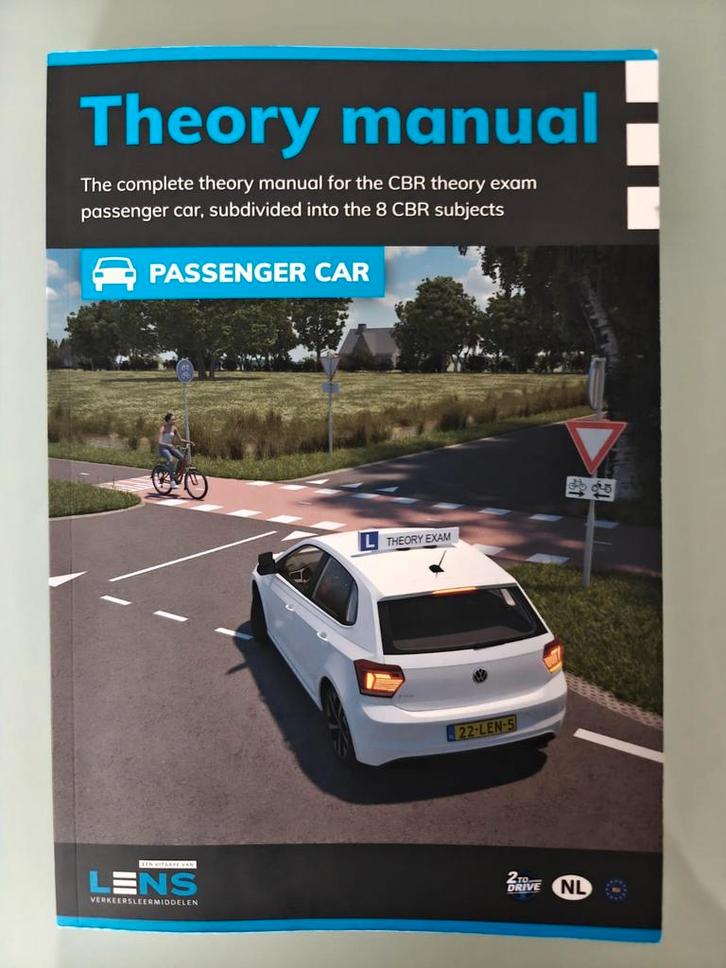 Auto Theorieboek 2025 (English version), Boeken, Auto's | Boeken, Zo goed als nieuw, Ophalen of Verzenden