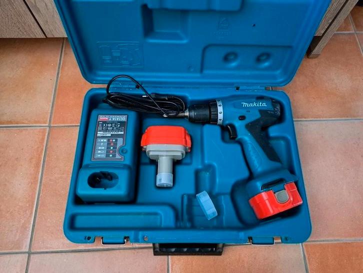 Makita 6271D Accu Boor-Schroefmachine - Zo Goed Als Nieuw, Doe-het-zelf en Verbouw, Gereedschap | Boormachines, Zo goed als nieuw