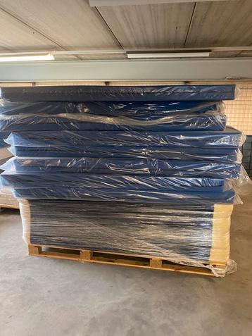 Nieuwe PU matrassen 14 stuks
