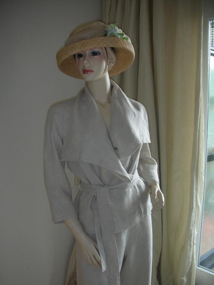 nieuw MAISON DE BONNETERIE prachtige grote dameshoed, Kleding | Dames, Hoeden en Petten, Nieuw, Hoed, 56 of 57 cm (M, 7 of 7⅛ inch)